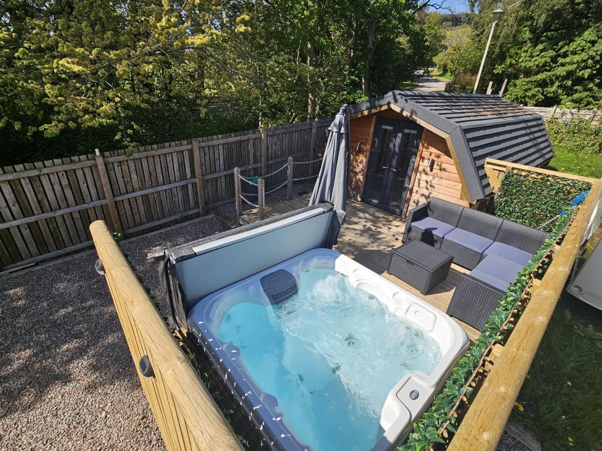 Morvan Pod & Hot Tub Fort William Exterior foto